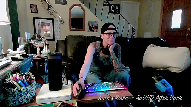 juneafterhours online show from April 25, 8:28 pm