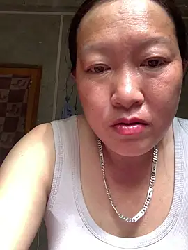 Snapshot of candy-beo chatting on May 16, 12:18 am candy-beo online show from May 16, 12:18 am