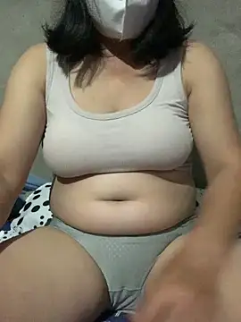 Snapshot of candy-beo chatting on June 10, 1:06 am candy-beo online show from June 10, 1:06 am