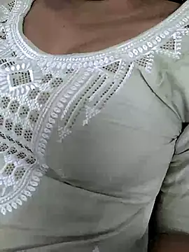 Snapshot of indian_manshi chatting on April 4, 10:13 am indian manshi online show from April 4, 10:13 am