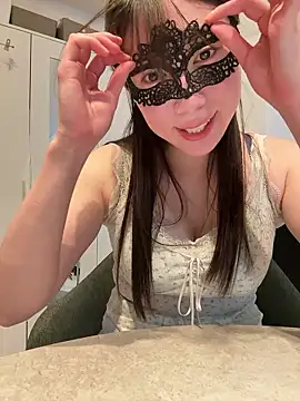 Snapshot of hiyori_hiyochan chatting on July 19, 6:28 am hiyori hiyochan online show from July 19, 6:28 am