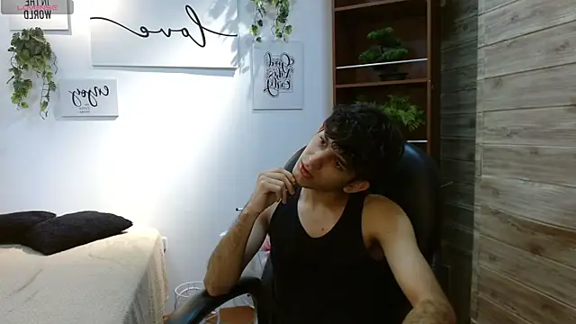 Snapshot of billy_wild chatting on May 1, 12:21 pm billy wild online show from May 1, 12:21 pm