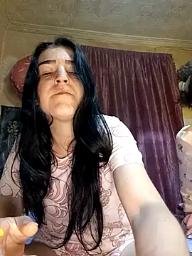 Snapshot of fogosabella225 chatting on April 16, 6:19 pm fogosabella225 online show from April 16, 6:19 pm