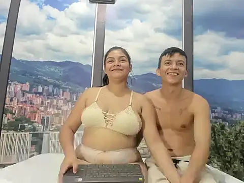 DilanAndKing online show from June 26, 1:26 pm
