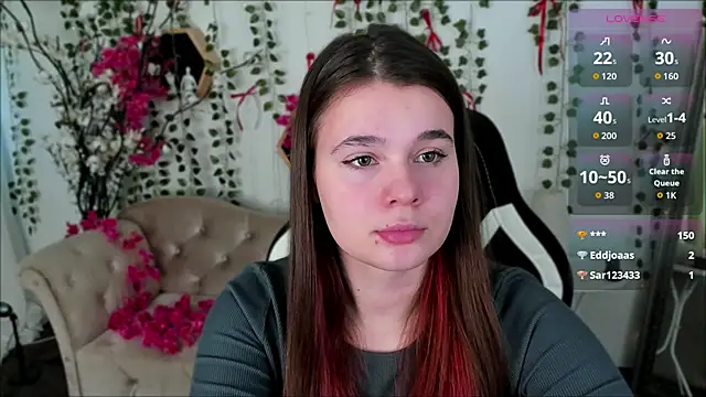 Snapshot of Kacey_Love chatting on April 11, 7:45 am Kacey Love online show from April 11, 7:45 am