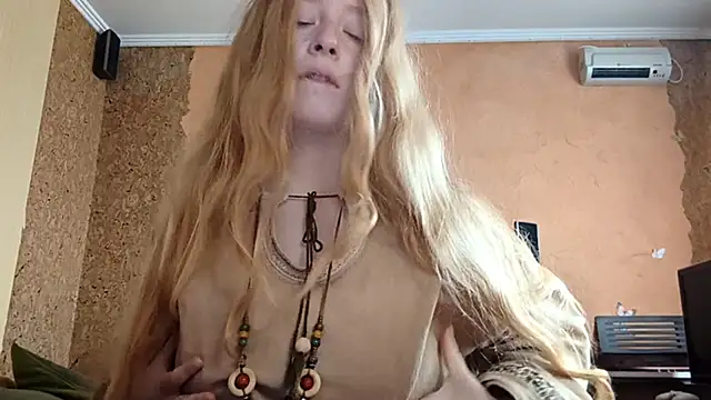 KateVibe 01 online show from April 28, 11:21 pm