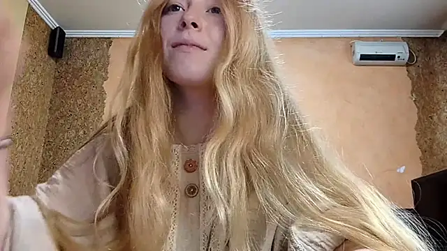 KateVibe 01 online show from May 15, 4:19 am