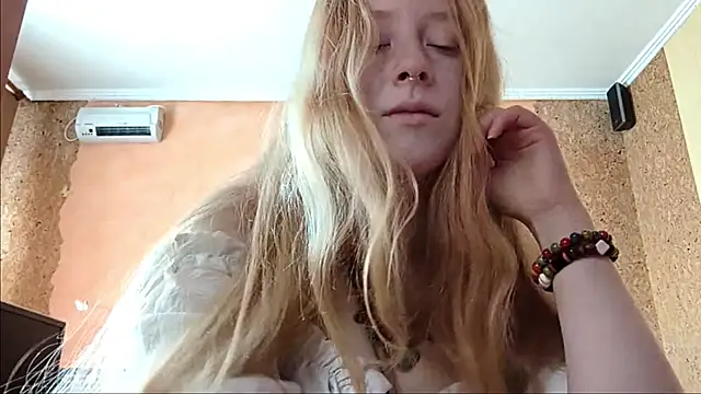KateVibe 01 online show from May 19, 11:22 pm
