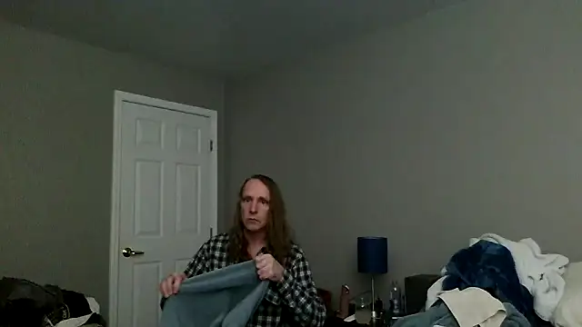 Magnus Luv online show from July 8, 12:15 am
