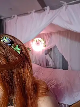 ItsAuroraBorealis online show from July 25, 3:26 am