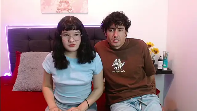 Ari andX online show from April 8, 8:31 pm