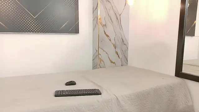 GoldenDesireX  online show from May 21, 6:59 pm