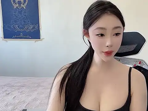 Snapshot of 12eio chatting on April 6, 3:04 am 12eio online show from April 6, 3:04 am