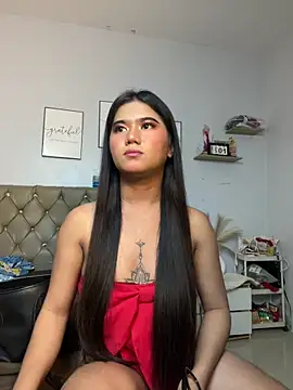 Snapshot of JassmineLove chatting on April 17, 4:21 pm JassmineLove online show from April 17, 4:21 pm