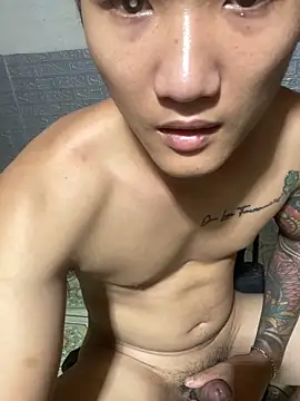 Lighting001 online show from April 9, 5:18 pm