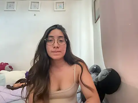 vampiralatina online show from July 9, 6:23 pm