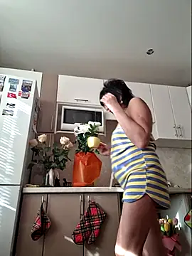 LaliaMia online show from March 22, 4:35 am