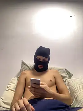 Snapshot of Couple_PlayHot_BR chatting on May 19, 8:37 pm Couple PlayHot BR online show from May 19, 8:37 pm