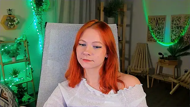 LisaAris online show from May 8, 6:35 pm