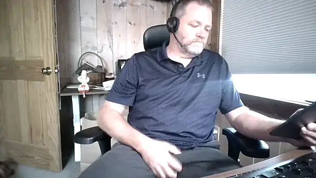 JJ CONN78 online show from April 29, 5:30 pm