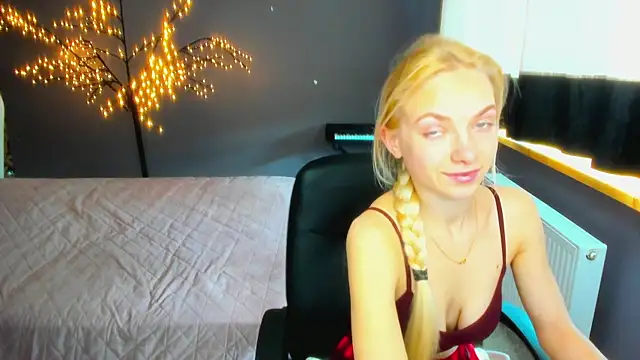 Snapshot of SonnySofia chatting on April 27, 5:38 am SonnySofia online show from April 27, 5:38 am