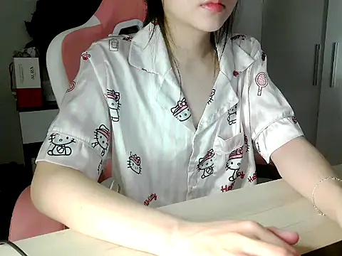 Snapshot of lucienguyen chatting on May 27, 7:00 pm lucienguyen online show from May 27, 7:00 pm