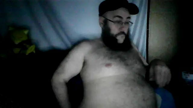 BriTheTopBear online show from May 16, 2:19 am