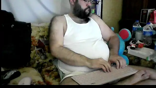 BriTheTopBear online show from July 3, 1:45 am