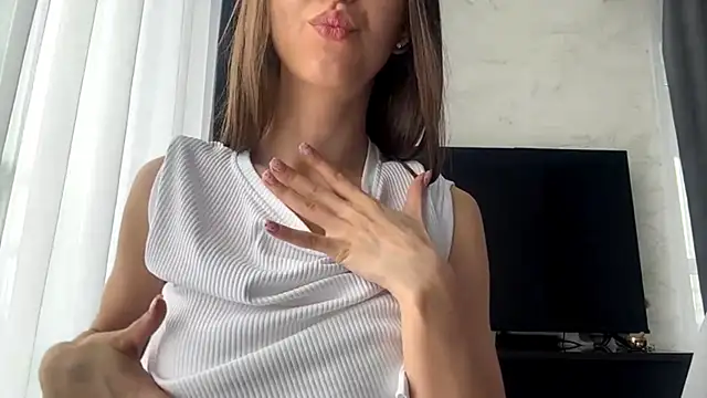 BrandyNorthcott online show from April 10, 3:34 am