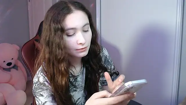 Snapshot of solitudebby chatting on May 17, 6:26 pm solitudebby online show from May 17, 6:26 pm