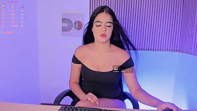 sophia  taylor online show from May 23, 1:26 pm