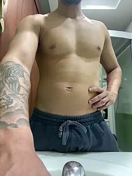 Snapshot of lobo66_xxx chatting on April 16, 1:39 am lobo66 xxx online show from April 16, 1:39 am