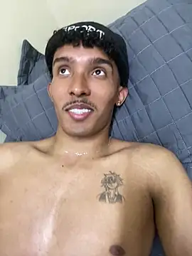 Snapshot of MavyFF chatting on April 9, 12:21 am MavyFF online show from April 9, 12:21 am