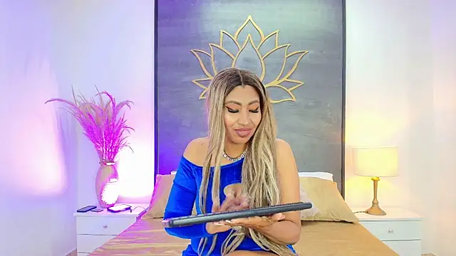 Kiara Parker  online show from May 18, 8:03 pm