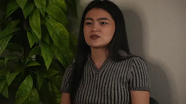 KatheKmiec online show from April 8, 9:31 am