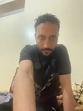 Snapshot of legende59 chatting on April 16, 10:01 pm legende59 online show from April 16, 10:01 pm