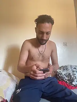 Snapshot of legende59 chatting on May 1, 1:37 pm legende59 online show from May 1, 1:37 pm