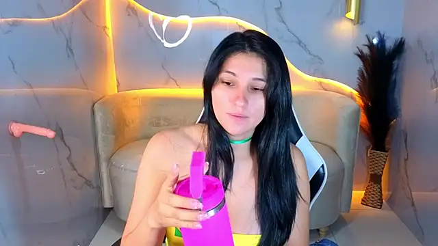 Snapshot of Alisson_tx_ chatting on June 4, 7:53 pm Alisson tx online show from June 4, 7:53 pm