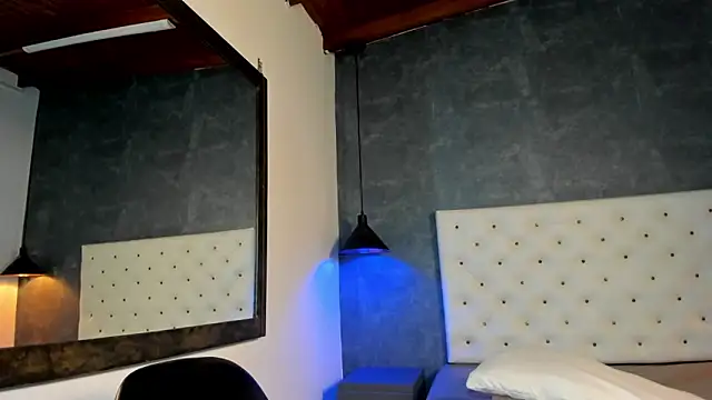 Snapshot of Jara_Chick chatting on May 13, 8:06 pm Jara Chick online show from May 13, 8:06 pm