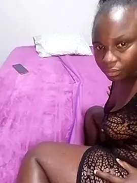 Snapshot of ladyD001 chatting on April 12, 11:54 pm ladyD001 online show from April 12, 11:54 pm