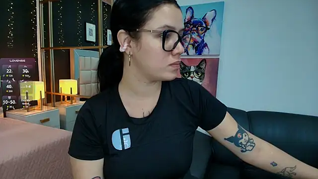 aria bloomer online show from May 20, 12:11 pm