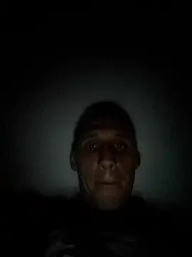 Aleksander199595 online show from April 7, 3:51 am