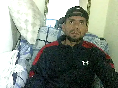 Snapshot of thomas2wood chatting on May 17, 12:19 am thomas2wood online show from May 17, 12:19 am