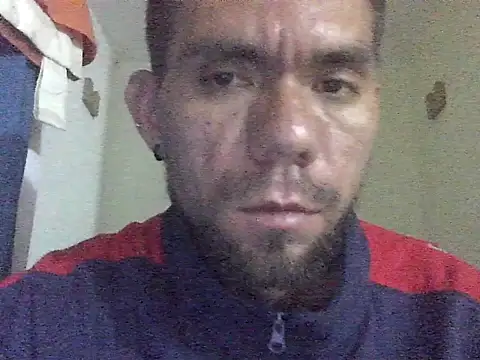 Snapshot of thomas2wood chatting on May 17, 11:56 pm thomas2wood online show from May 17, 11:56 pm