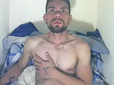 Snapshot of thomas2wood chatting on May 30, 9:45 pm thomas2wood online show from May 30, 9:45 pm