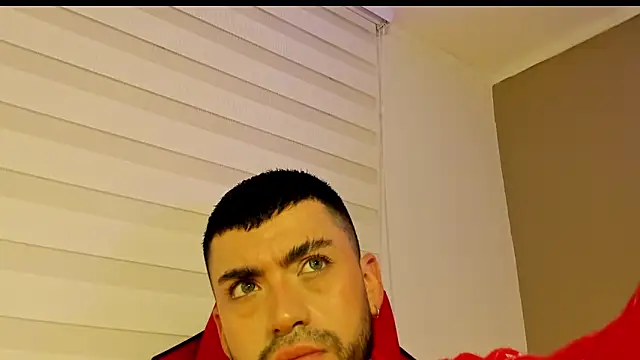 Snapshot of Alexander_Diazz chatting on May 2, 4:23 pm Alexander Diazz online show from May 2, 4:23 pm