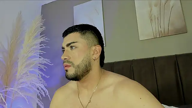Snapshot of Alexander_Diazz chatting on May 23, 2:54 pm Alexander Diazz online show from May 23, 2:54 pm