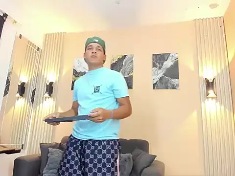 davisito 26 online show from April 7, 9:48 pm