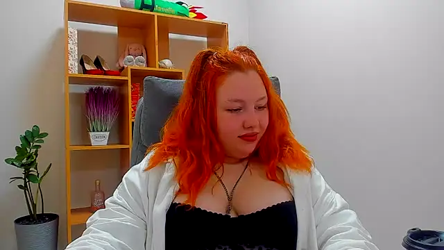 Aillia-Rous online show from May 13, 6:11 am