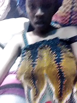 Snapshot of issabelaluna chatting on April 7, 3:45 pm issabelaluna online show from April 7, 3:45 pm